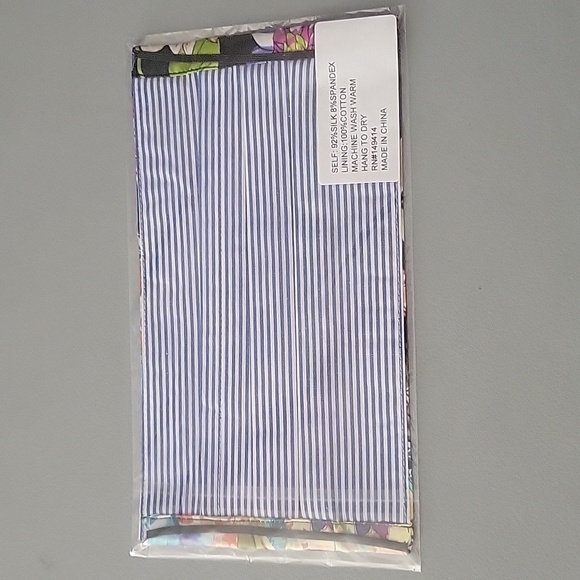 Johnny Was Silk Face Mask NWT - Picture 4 of 4